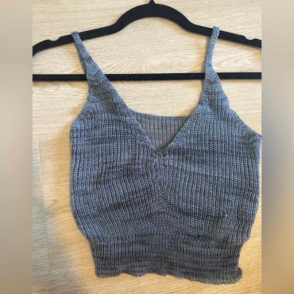 Knit dark blue cropped tank top never worn